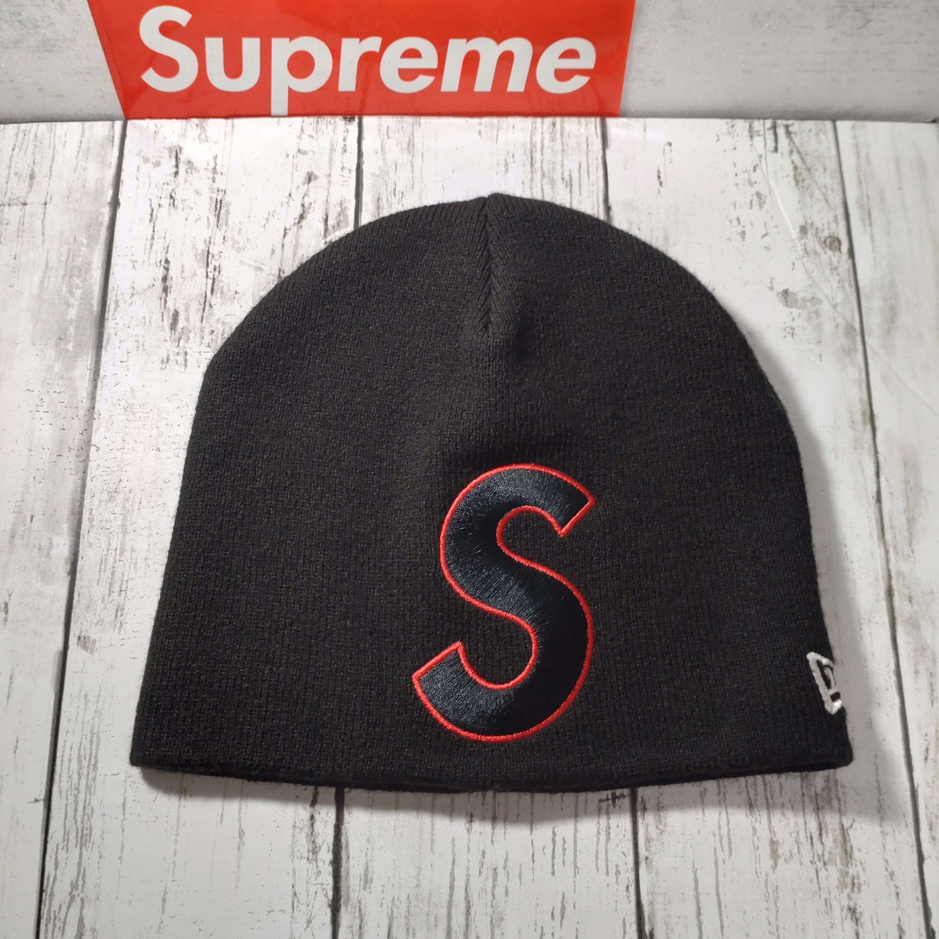Supreme New Era S Logo Beanie "Black" (23SS)