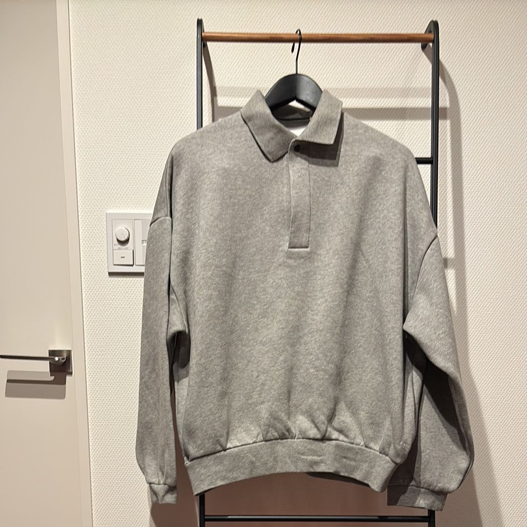 FEAR OF GOD ESSENTIALS Longsleeve Polo "Light Heather Grey"