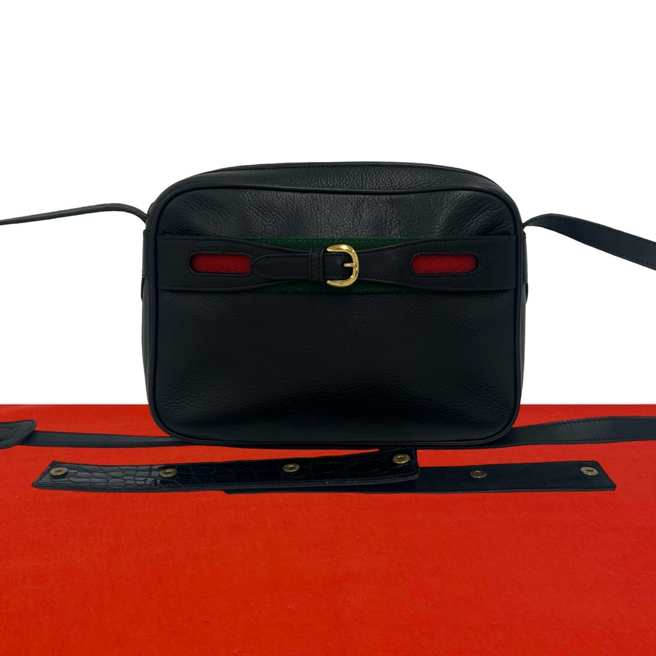 GUCCI グッチ シェリーライン ロゴ レザー ショルダーバッグ ブラック
 33344