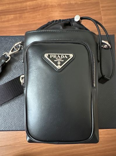 PRADA Re-Nylon Smartphone Case"Black"