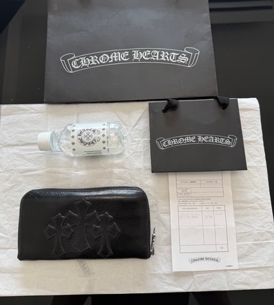 値下げ交渉可能 / 正規品!CHROME HEARTS クロムハーツ セメタリークロス ウォレット 財布
