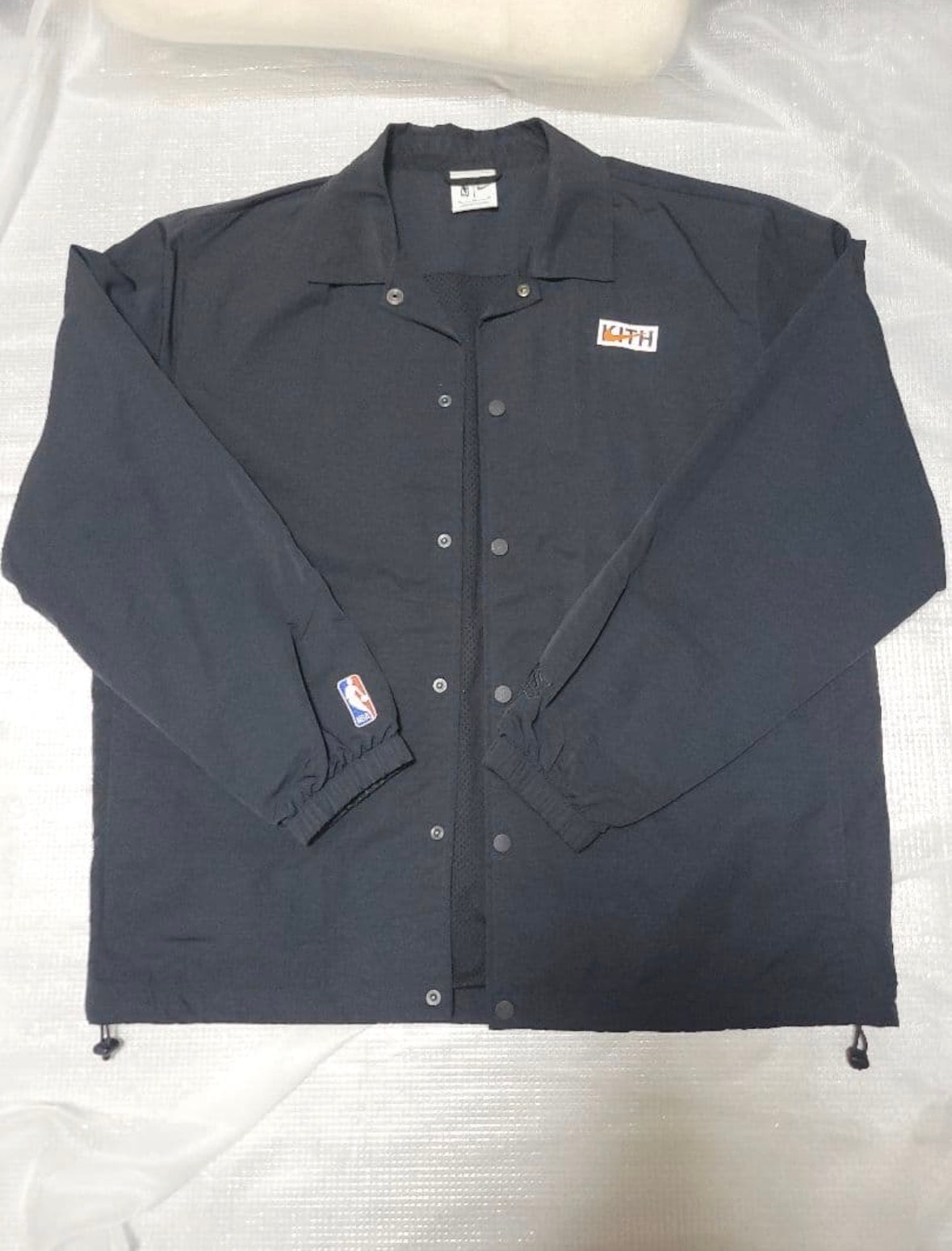 Kith x Nike x New York Knicks Coaches Jacket "Black"