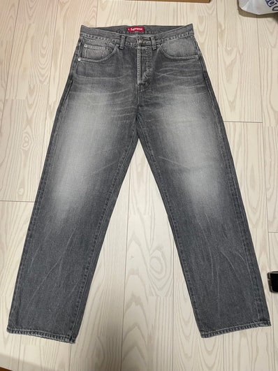 Supreme Distressed Loose Fit Selvedge Jean "Washed Grey" (25SS)