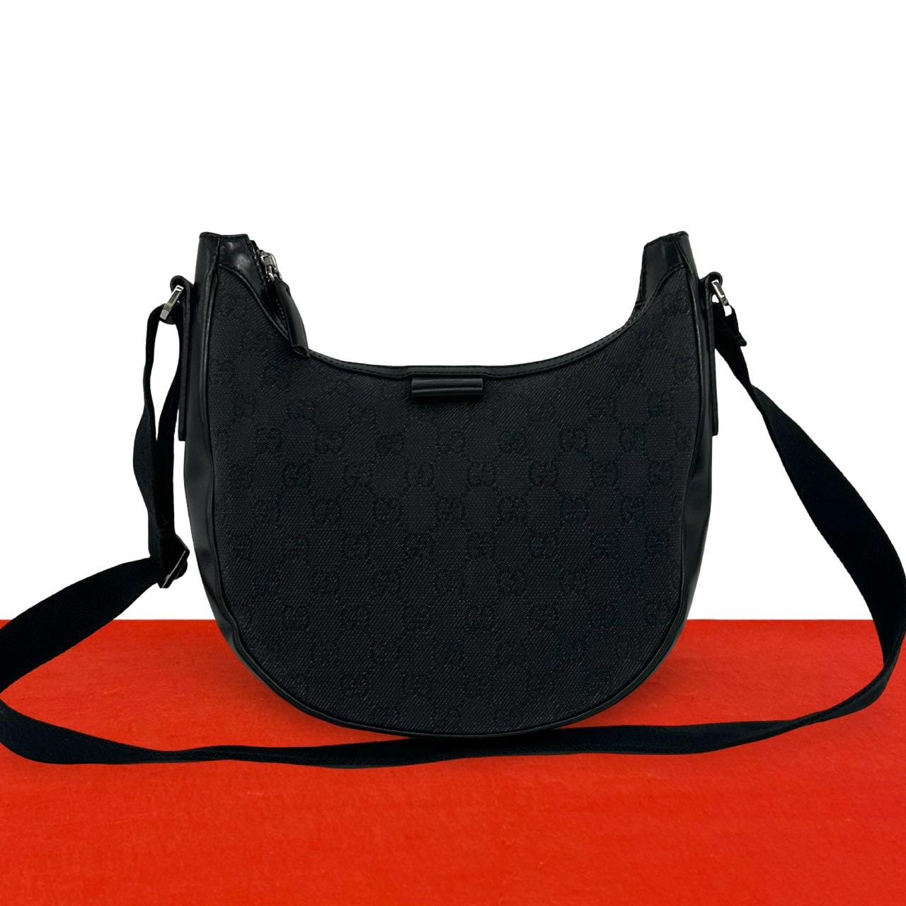 GUCCI グッチ GG 柄 ロゴ キャンバス レザー ショルダーバッグ ブラック
 12134