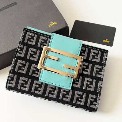 フェンディ8M0035 二つ折り財布 レディース
