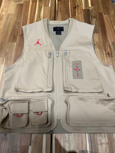 Air Jordan x Travis Cactus Jack Utility Vest "Khaki Desert"