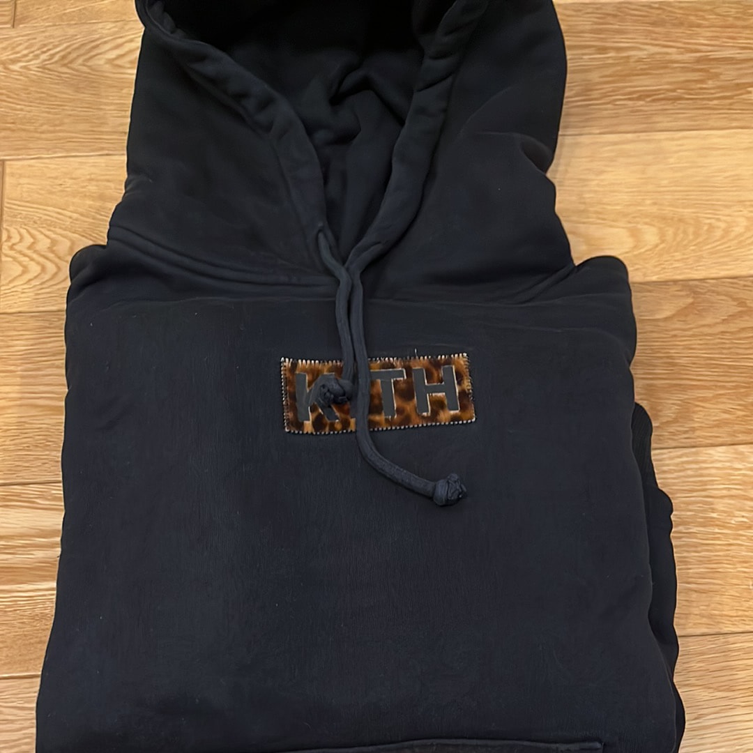 B (目立った傷や汚れなし)】キス クラシック ロゴ レオパード