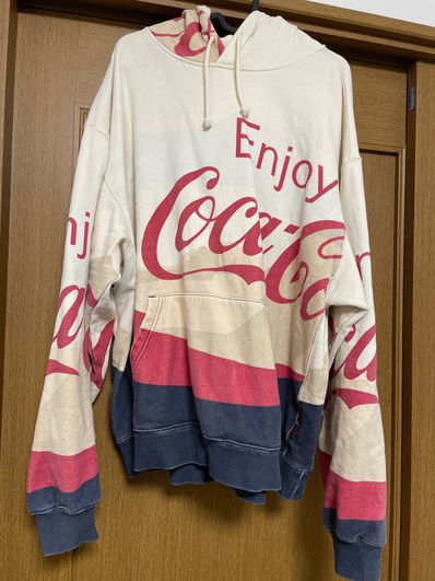 KITH / Coca-Cola Mountains Hoodie KITH / Coca-Cola Mountains Hoodie