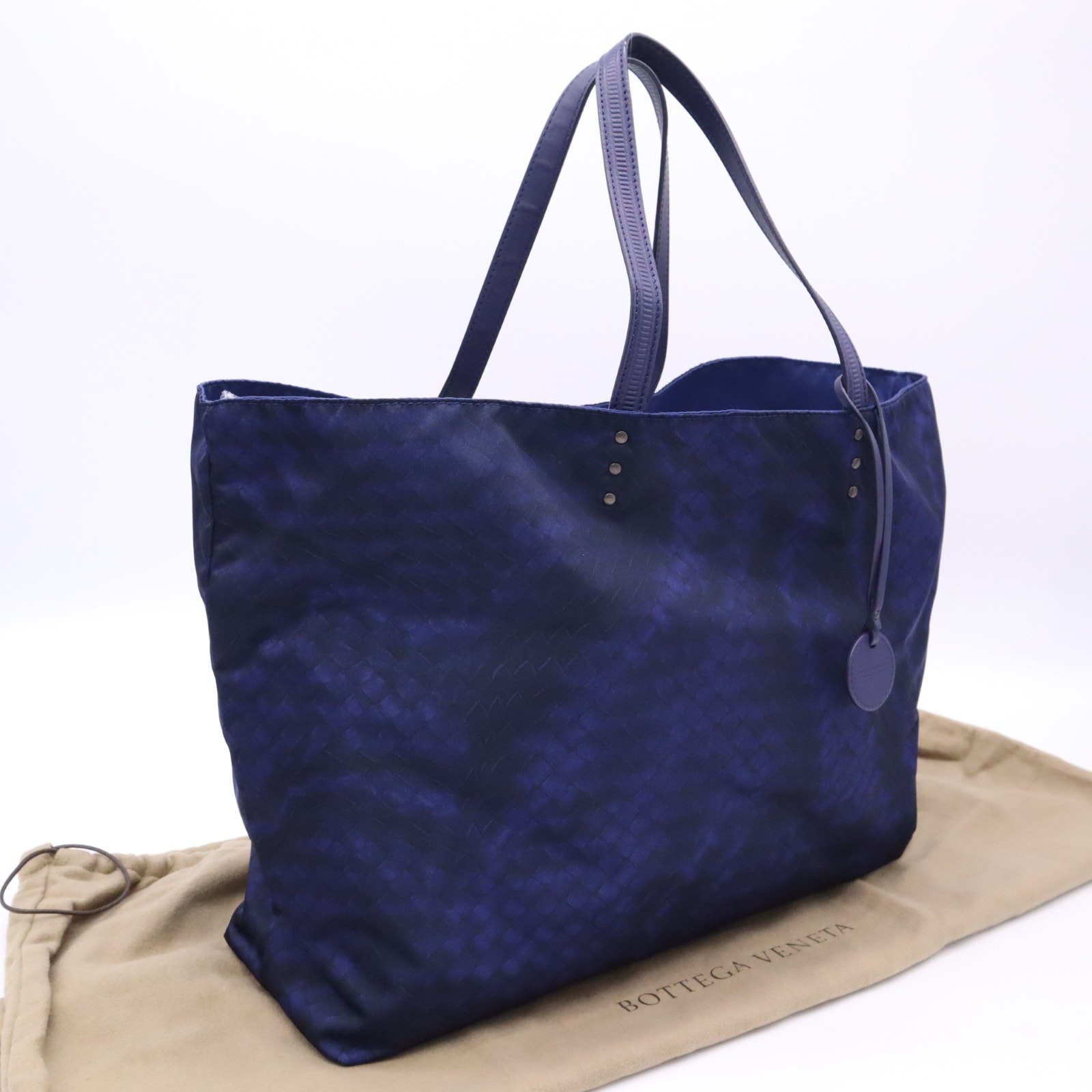 美品 BOTTEGAVENETA ボッテガヴェネタ ナイロン イントレッチオ リュージョン トートバッグ 299876 トートバッグ ブルー ネイビー ブラック ナイロン レディース