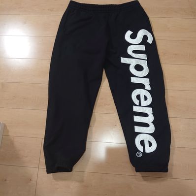 Supreme Satin Applique Sweatpant "Black" (22FW)