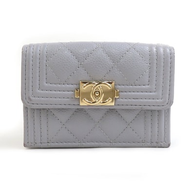 シャネル CHANEL 三つ折り財布 ボーイシャネル キャビアスキンレザー ライトグレー レディース【中古】 r10967a
