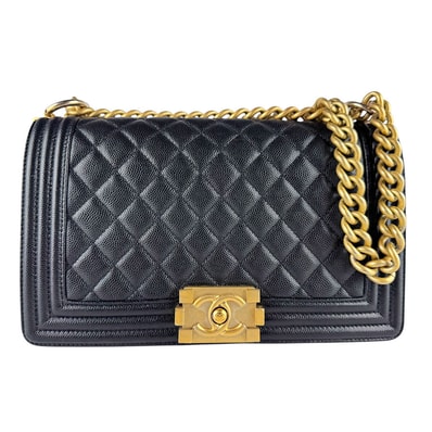 シャネル CHANEL ショルダーバッグ ボーイシャネル キャビアスキンレザー ブラック ゴールド レディース【中古】 z10468