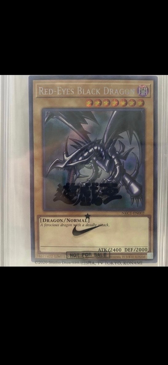 状態A】真紅眼の黒竜 SE [NKC1-EN002](遊戯王 x ナイキ エアーマックス