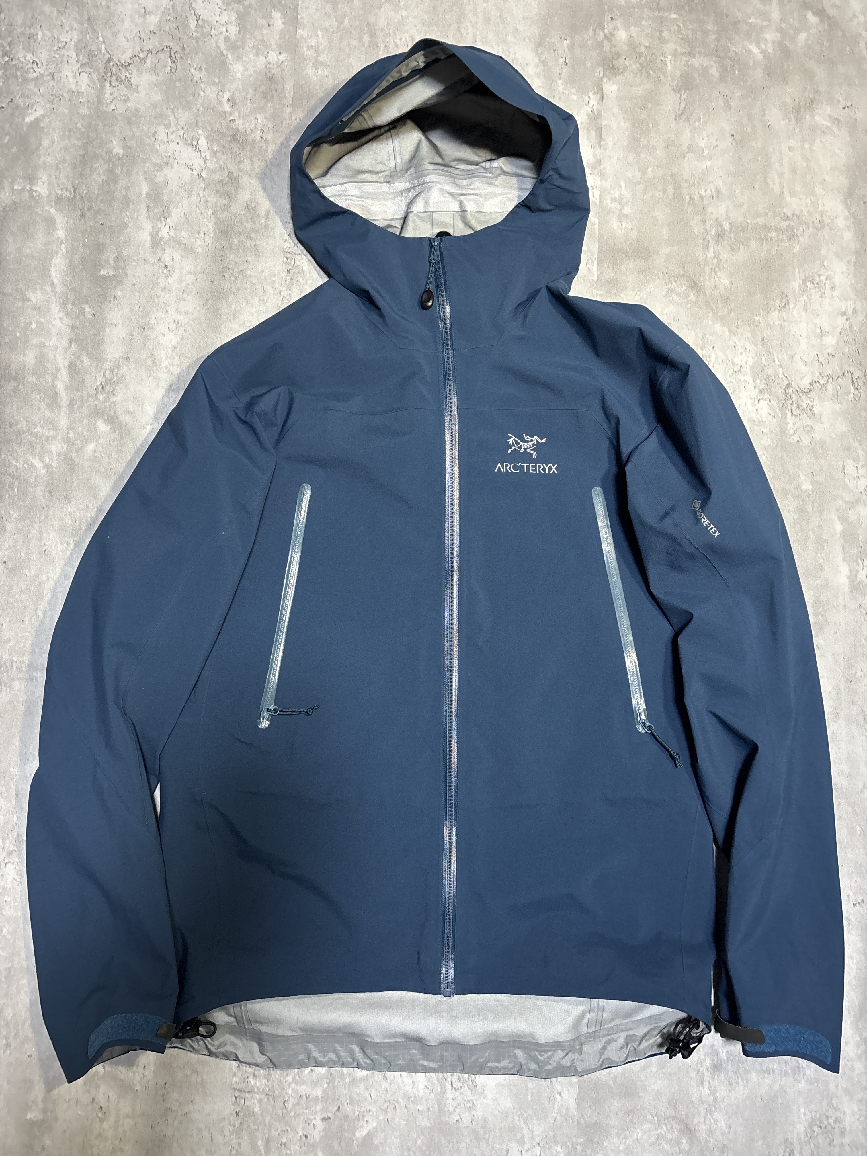 廃盤 美品Arc'teryx Zeta AR マウンテンパーカーネイビーブルー