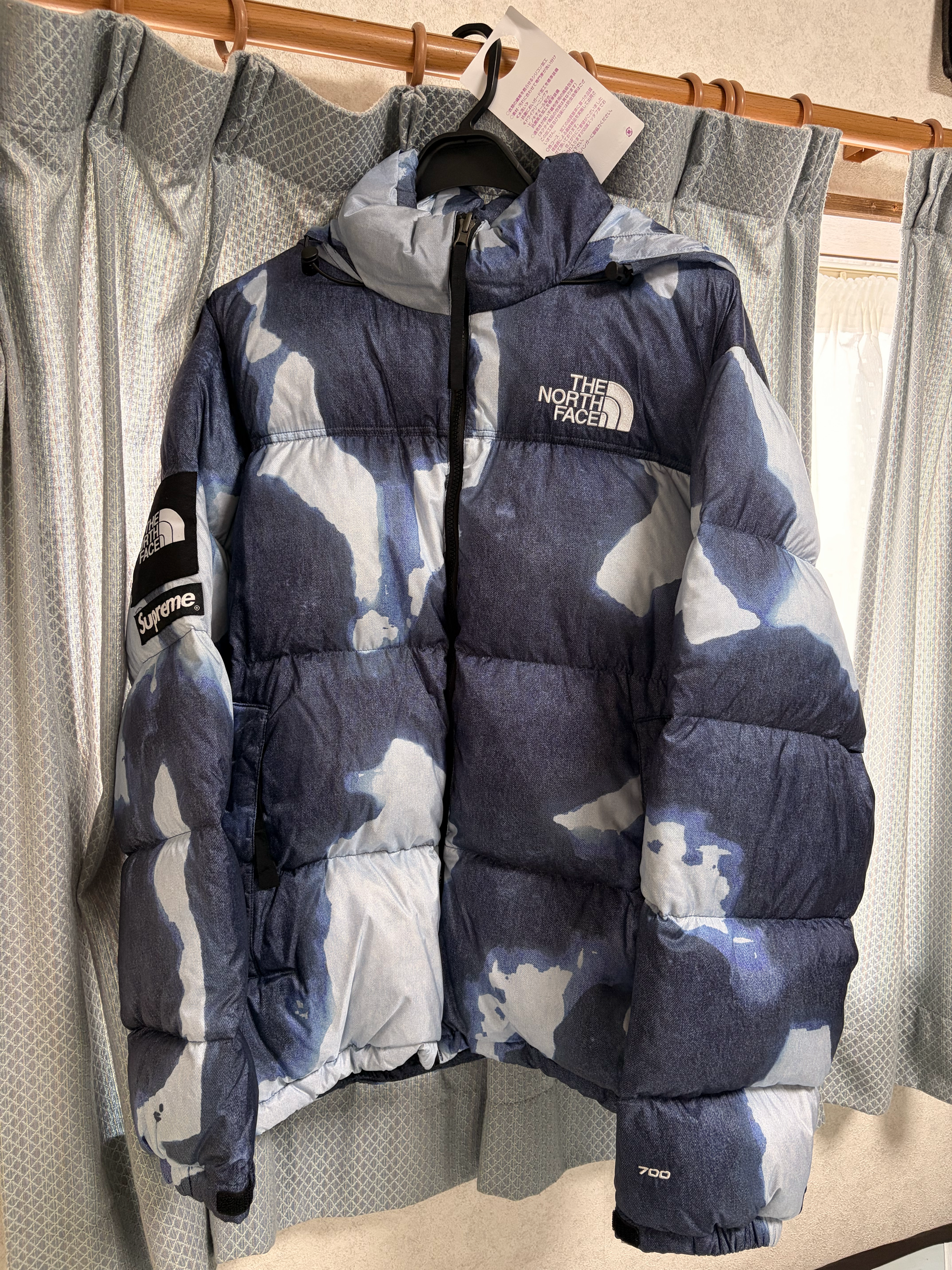 Supreme x The North Face Bleached Denim Print Nuptse Jacket "Indigo"