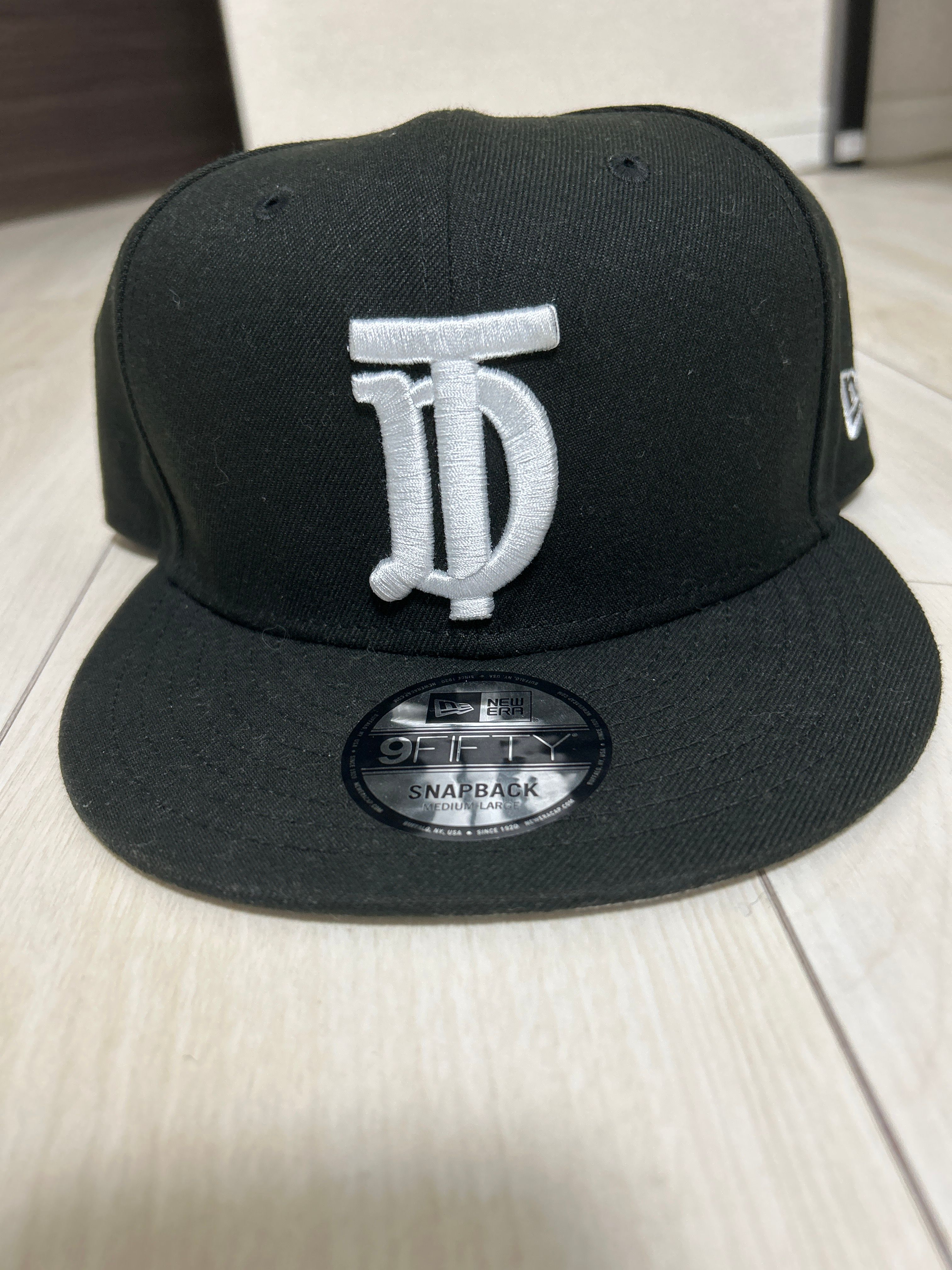 9Fifty DOWNTOWN x New Era Initial Logo "Black"
