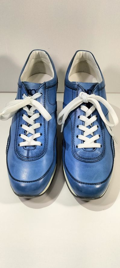 トッズ スニーカー ブルー