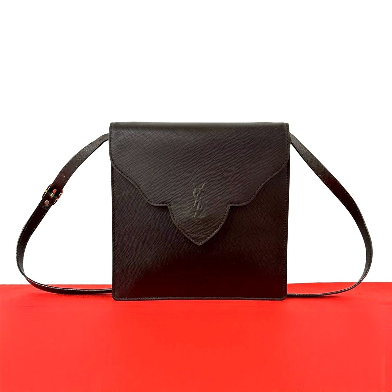 YVES SAINT LAURENT イヴ・サンローラン YSL ロゴ レザー ショルダーバッグ ブラウン
 37056