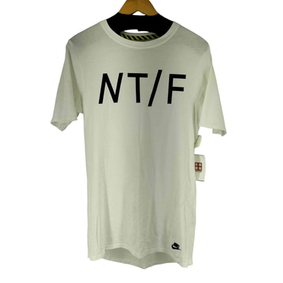 F AS NIKE RU SEASONAL TEE【1143771941383】