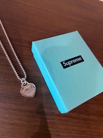 Supreme / Tiffany & Co. Return to Tiffany Heart Tag Pendant "Silver"