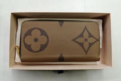 Louis Vuitton Zippy Wallet Monogram Giant Reverse