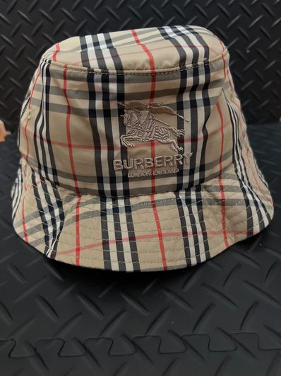 Supreme / Burberry Crusher "Beige"