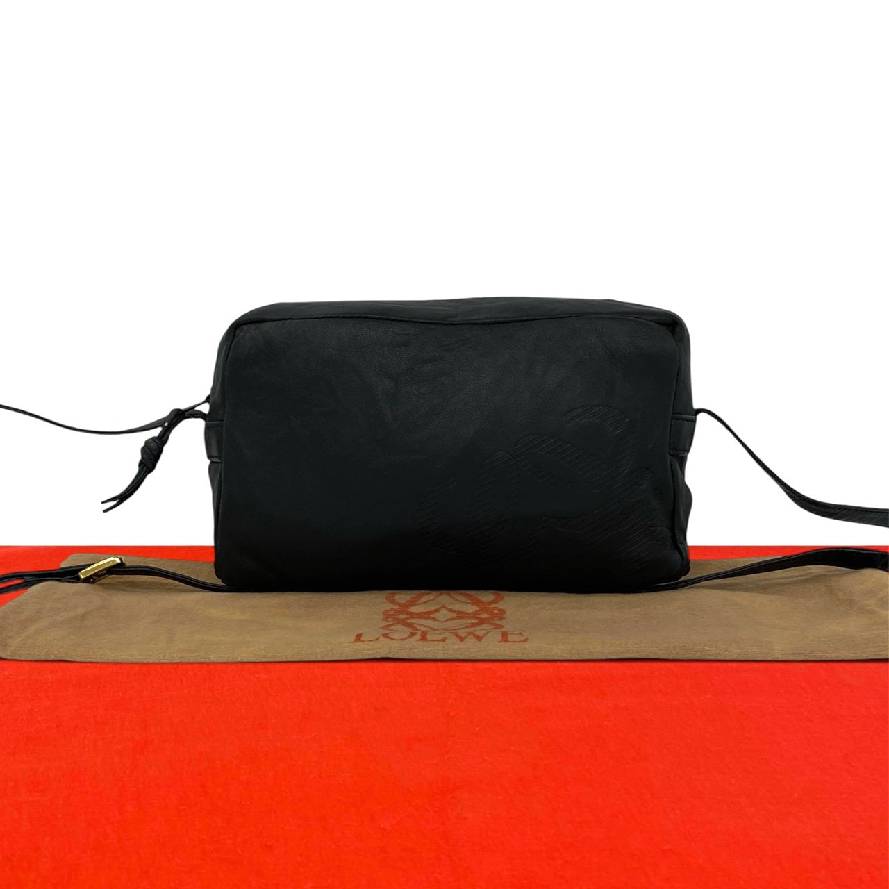 LOEWE ロエベ アナグラム ロゴ レザー ショルダーバッグ ブラック
38908