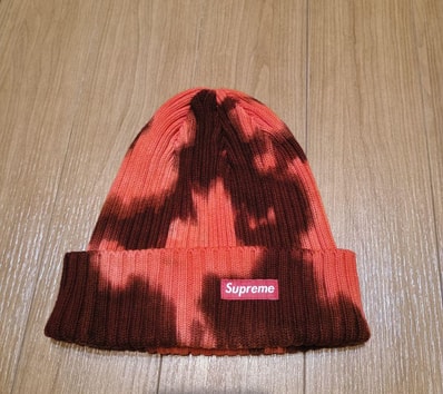 Supreme Overdyed Beanie "Splatter Red" (24SS)