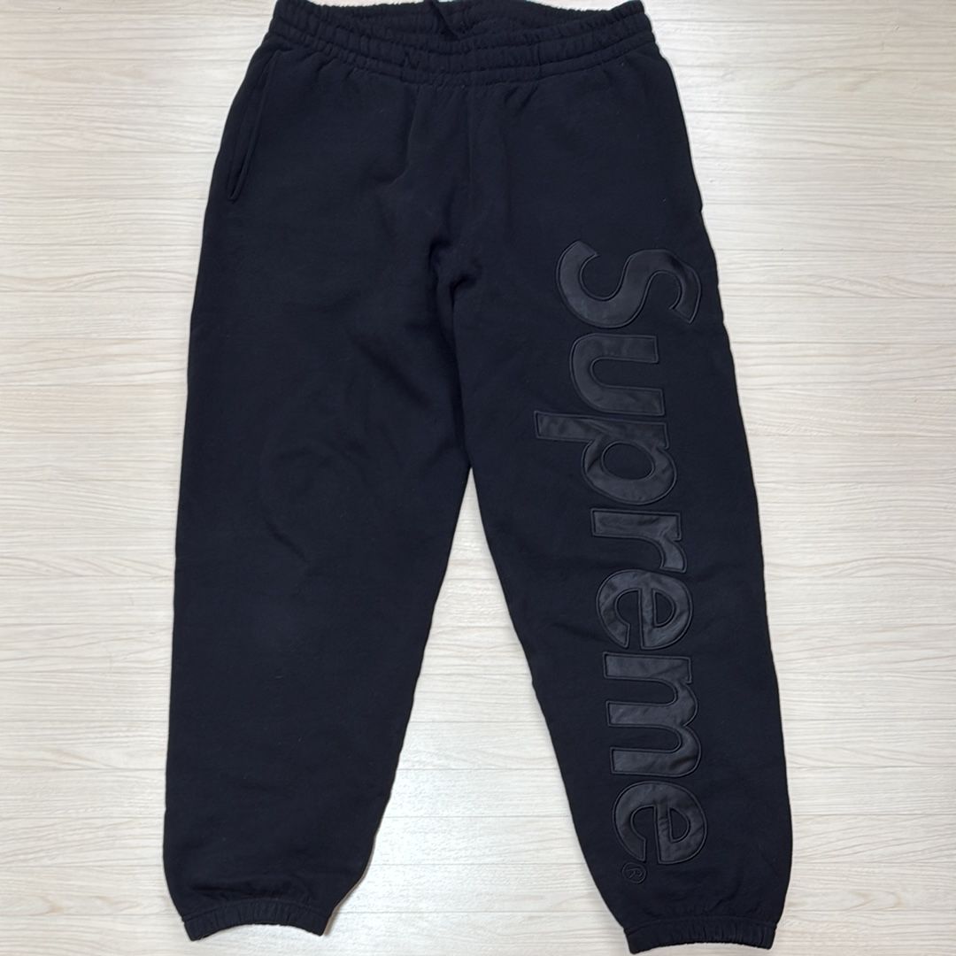 Supreme Satin Applique Sweatpant (23FW) "Black"