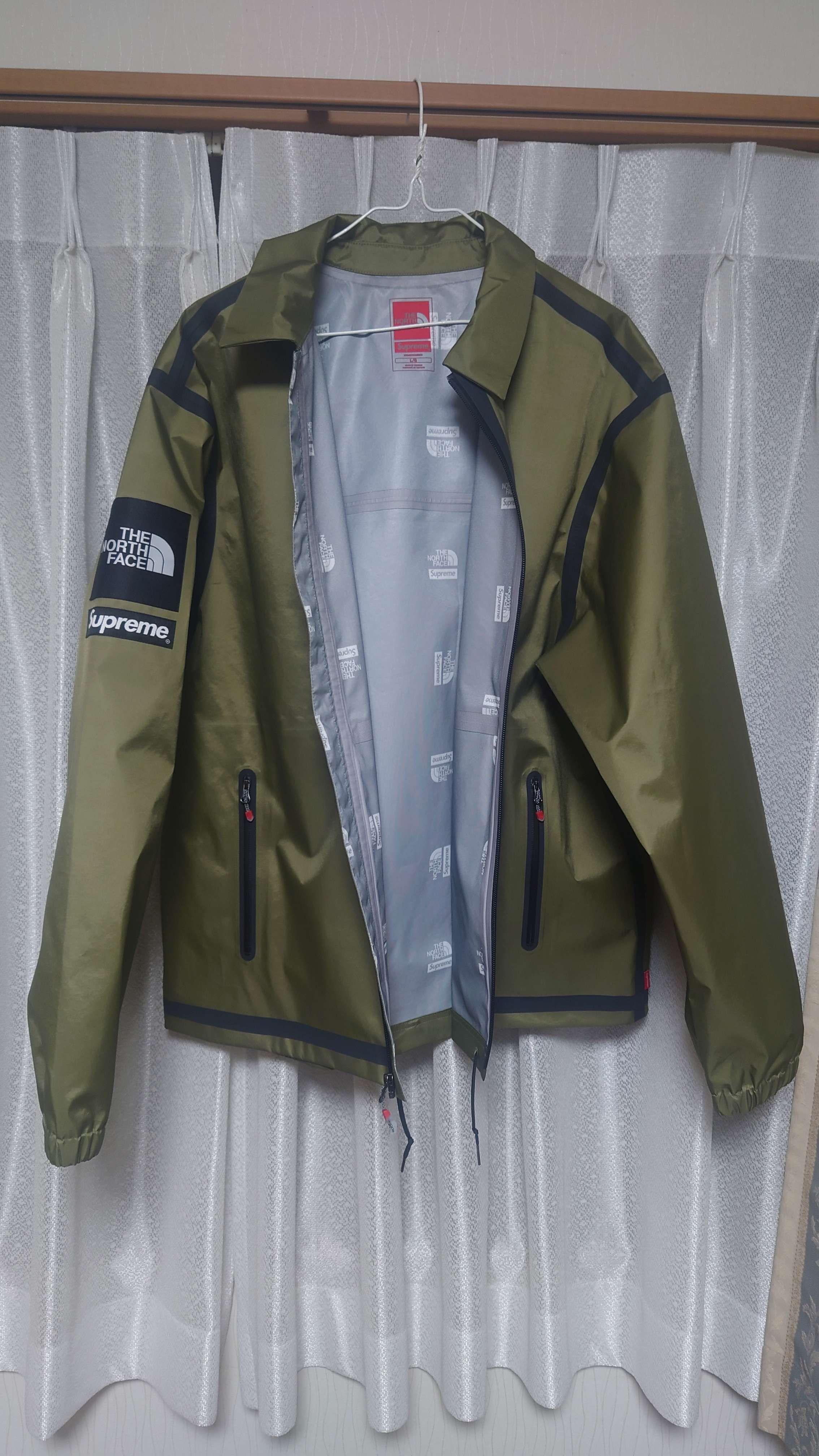 Supreme x The North Face Summit Series Outer Tape Seam Coaches Jacket "Olive"