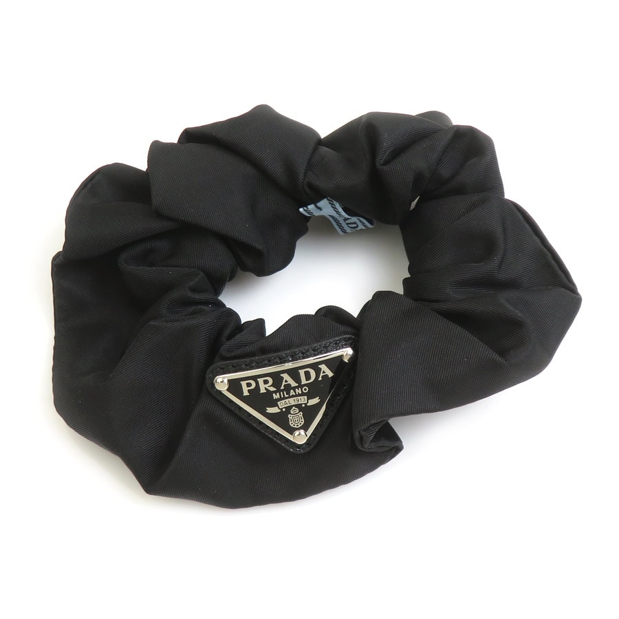 プラダ PRADA  シュシュ ナイロン ブラック レディース【中古】 r11334i