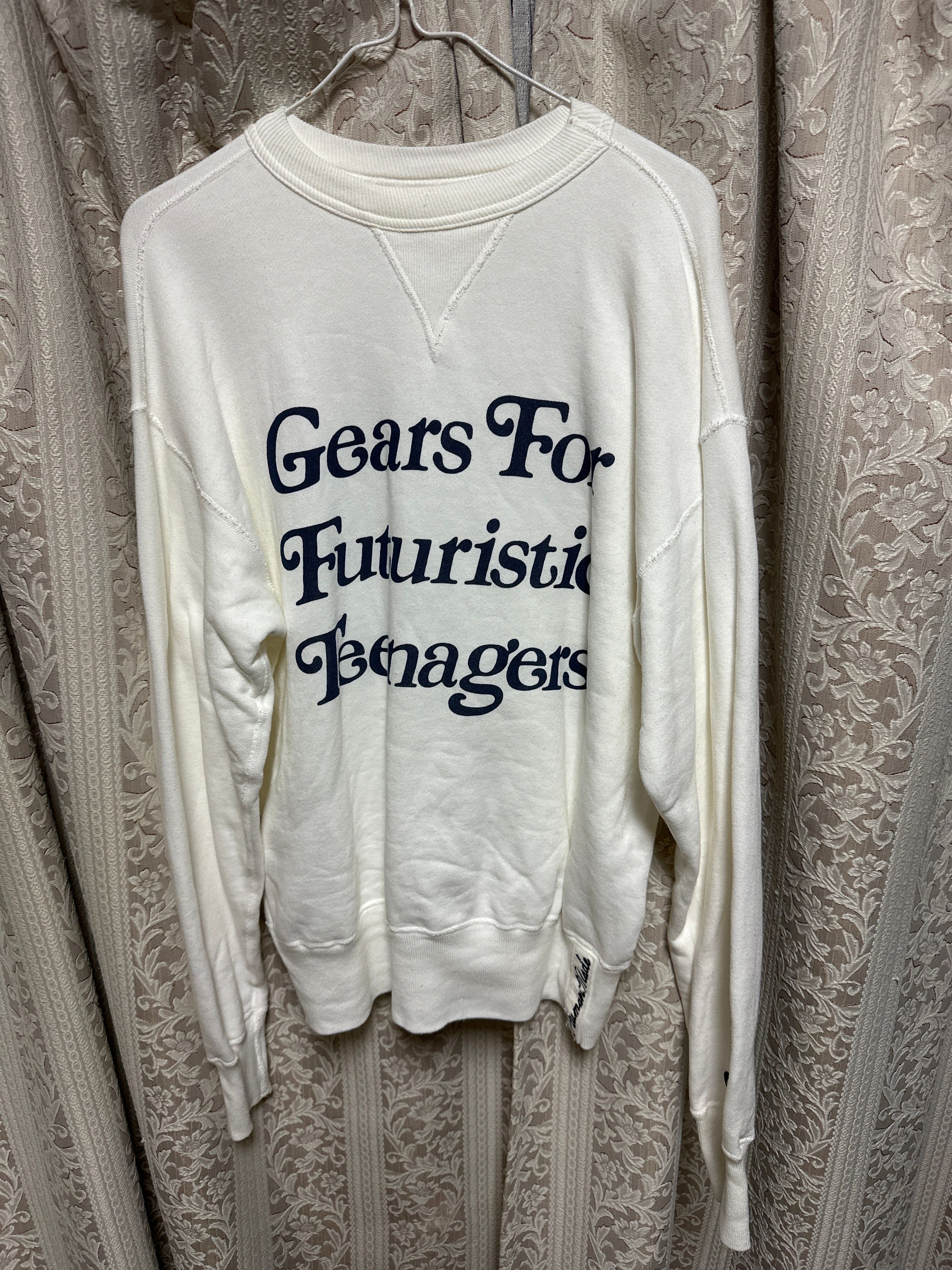 ガールズドントクライ スウェット白