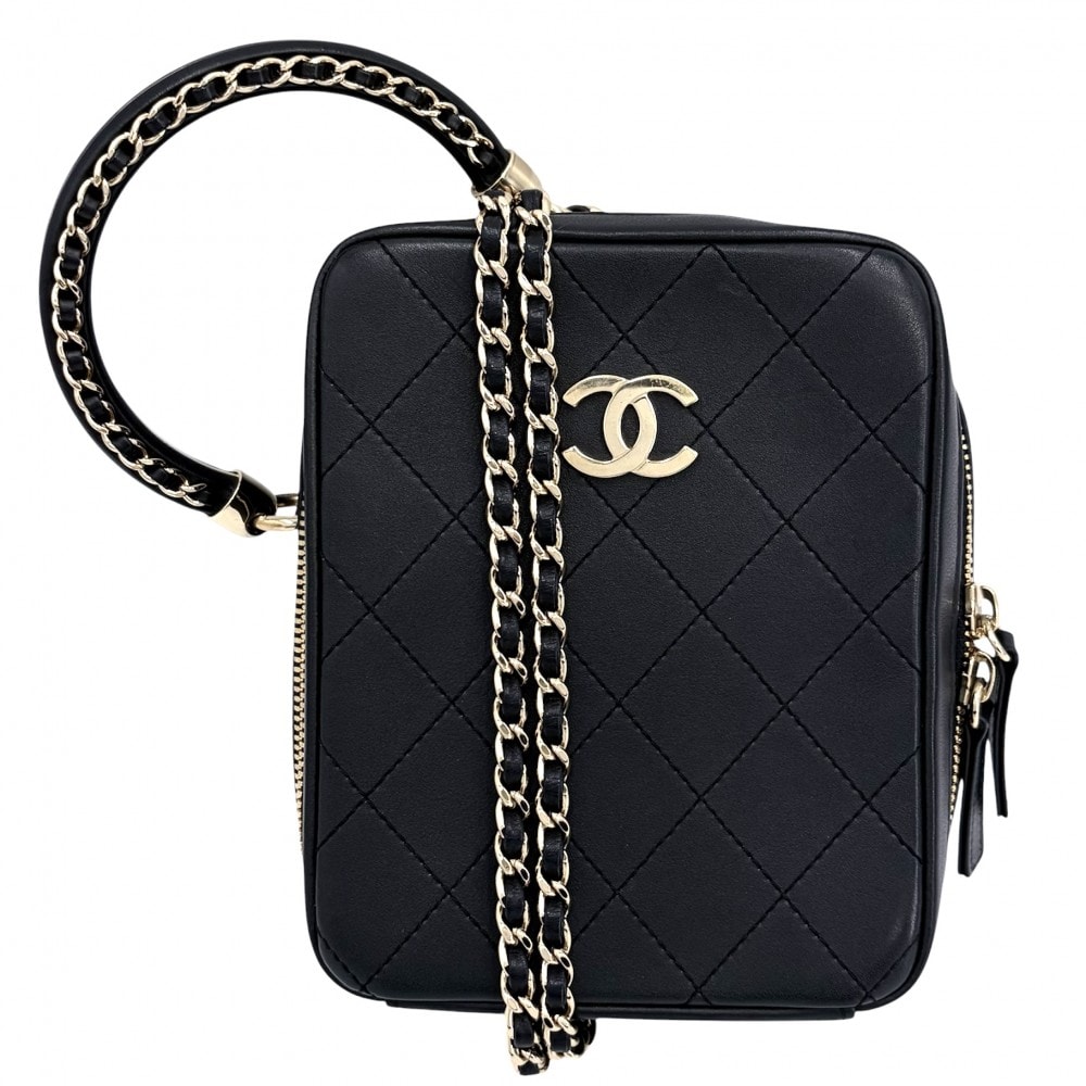 CHANEL シャネル ショルダーバッグ ポシェット ココマーク ハンドバッグ 2WAY 斜め掛け マトラッセ レザー    ブラック 黒 ゴールド金具 レディース【中古品】