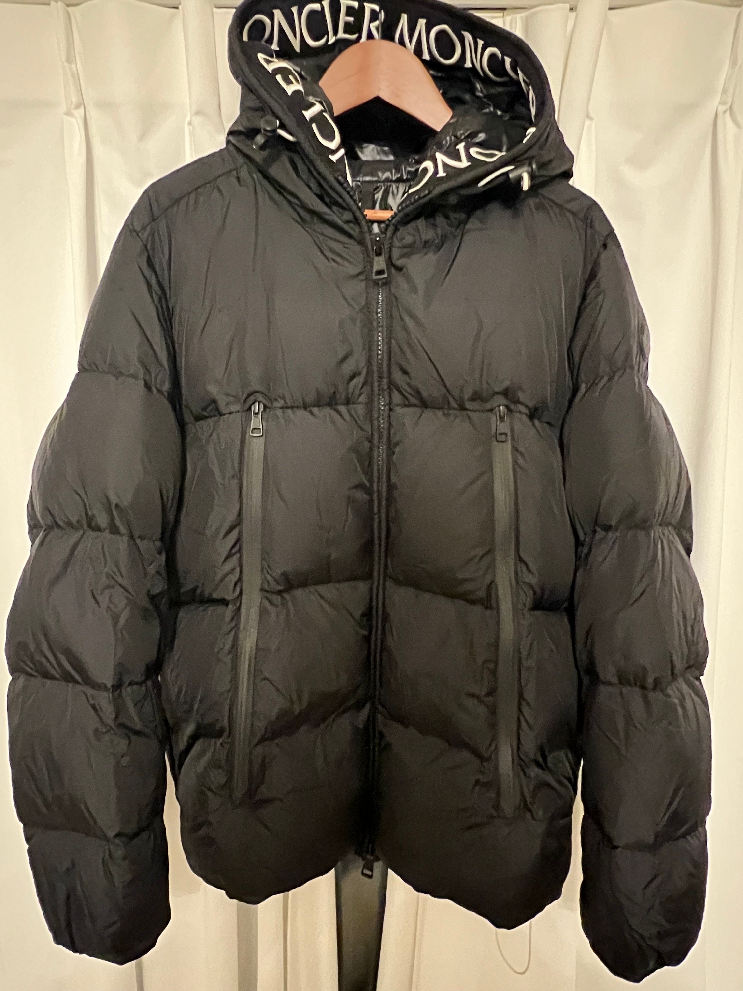 MONCLER Montcla Nylon Down Jacket "Black"