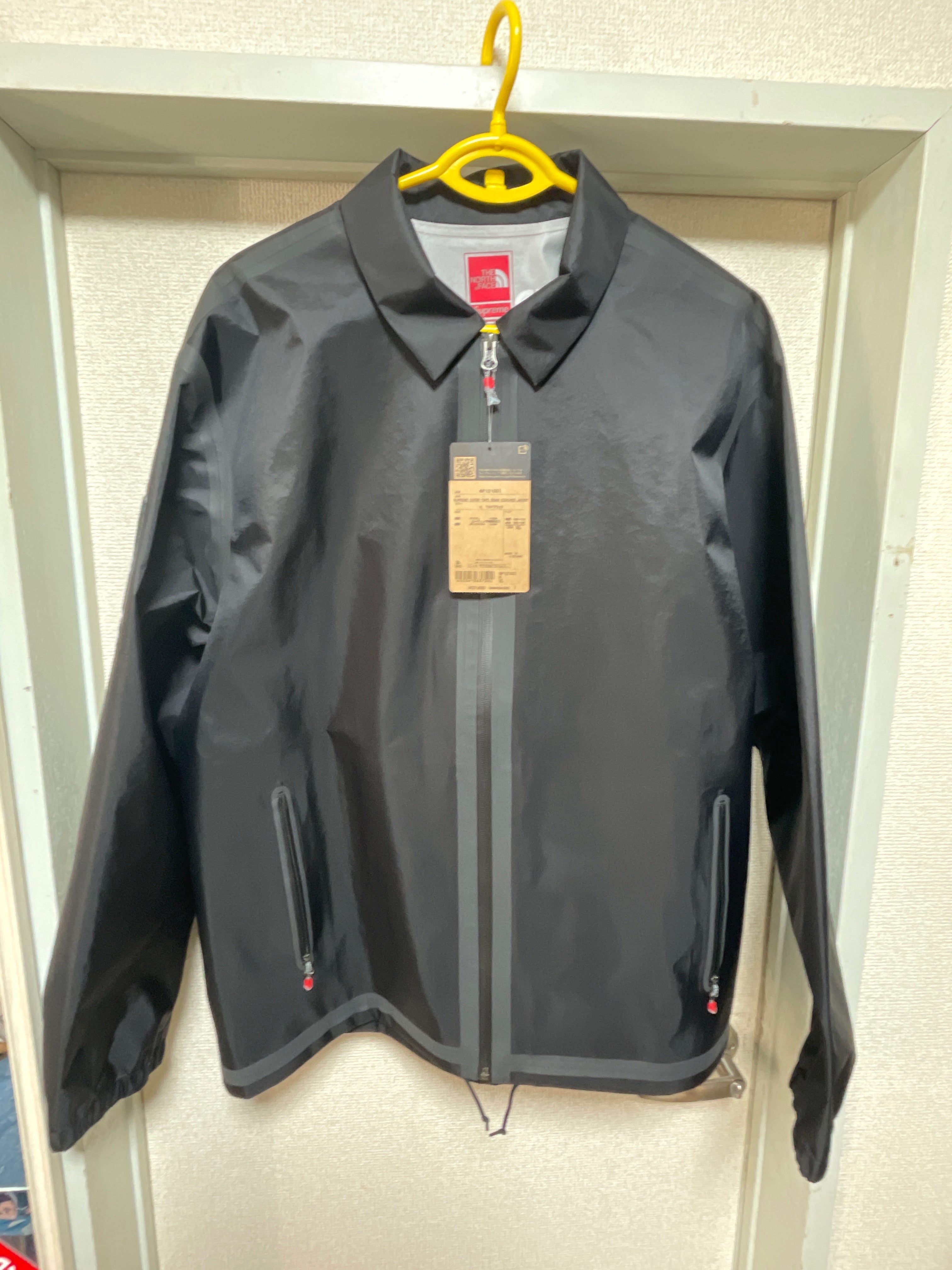 Supreme x The North Face Summit Series Outer Tape Seam Coaches Jacket "Black"