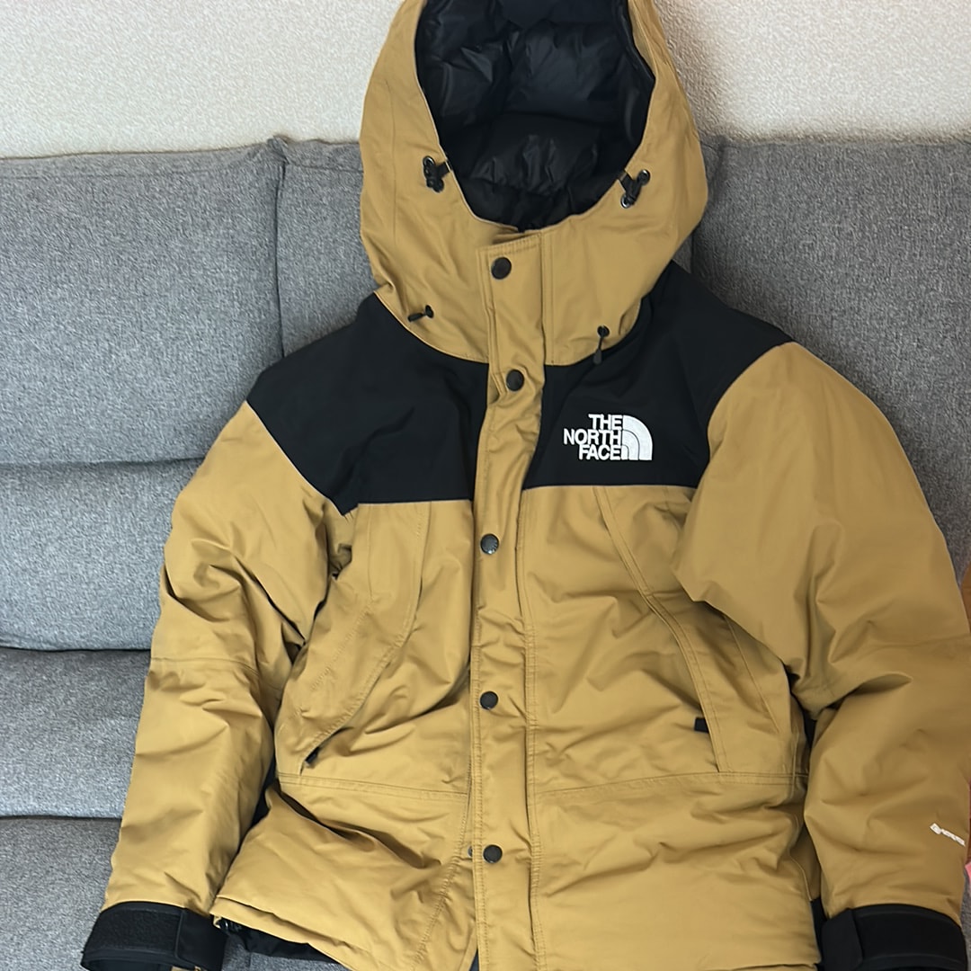 THE NORTH FACE Mountain Down Jacket "Utility Brown"