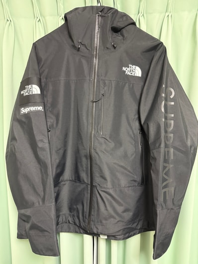 Supreme x The North Face Split Taped Seam Shell Jacket "Black"
