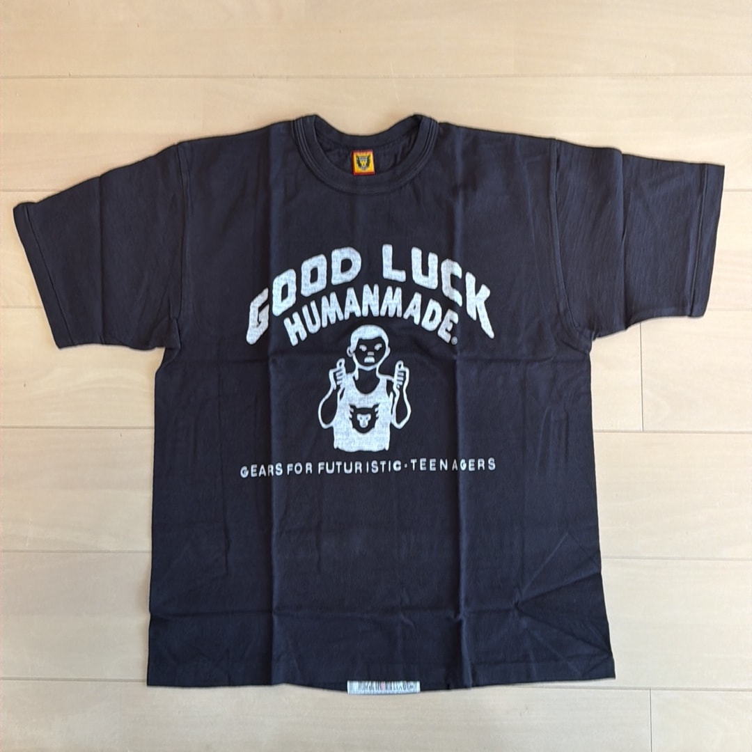 human メイド Tシャツ