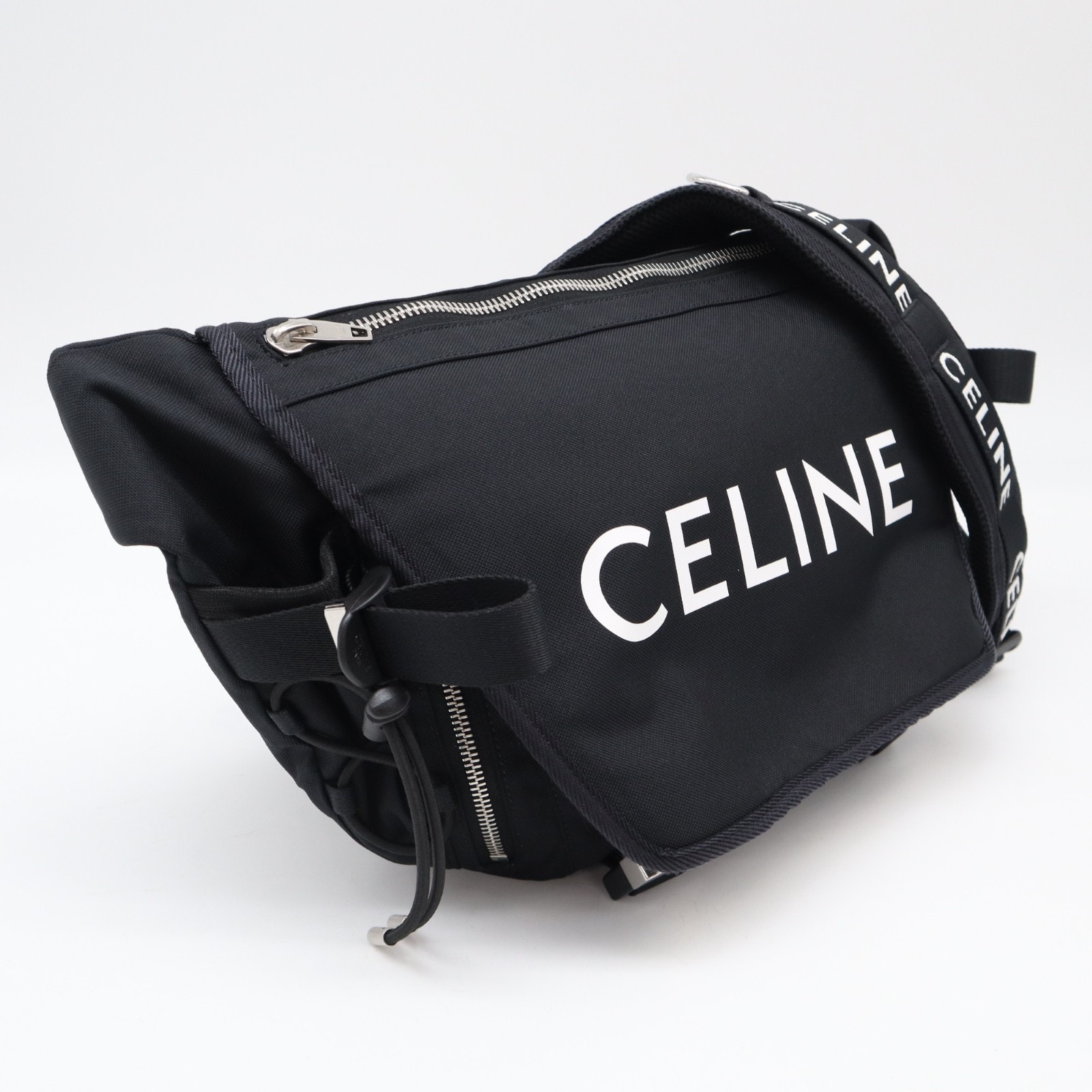 美品 CELINE セリーヌ ナイロン ミディアム トレッキング メッセンジャーバッグ WS13350 ショルダーバッグ ブラック ナイロン メンズ