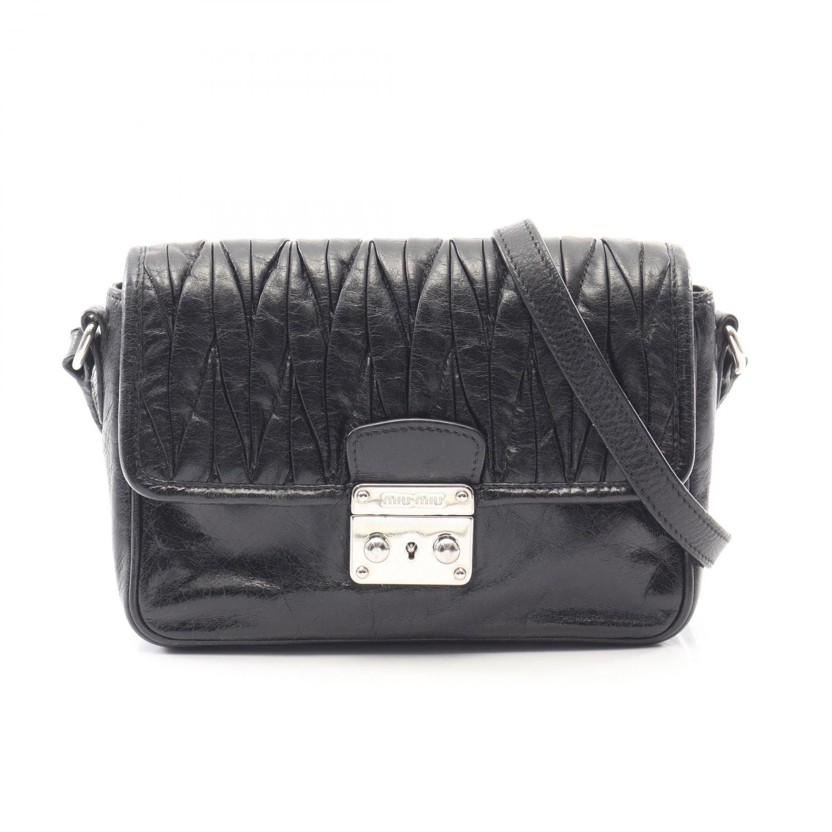 ミュウ ミュウ Miu Miu マテラッセ ショルダーバッグ バッグ レザー レディース ブラック系 【中古】