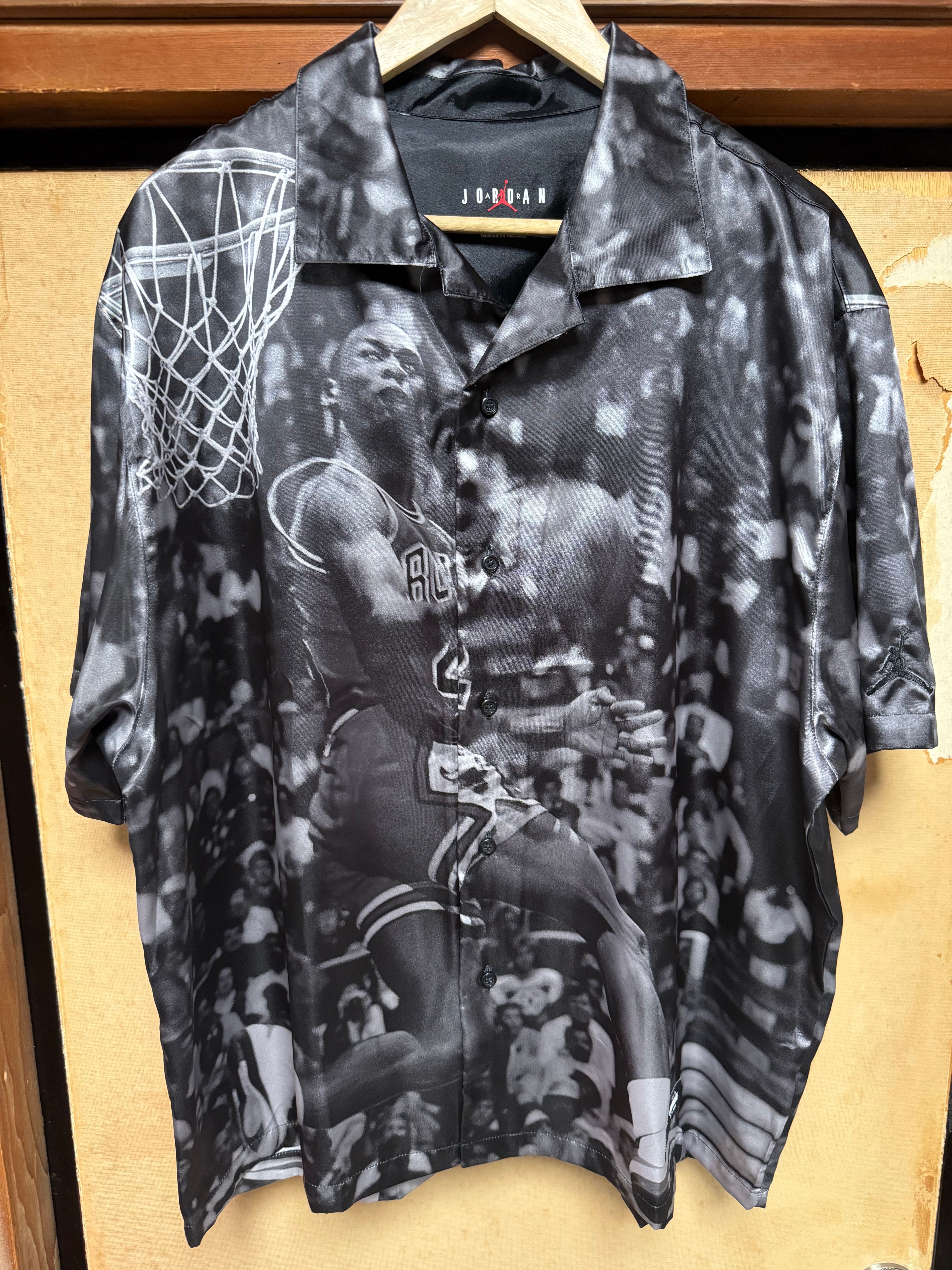 Jordan A ma maniere Satin Button Up "Black"