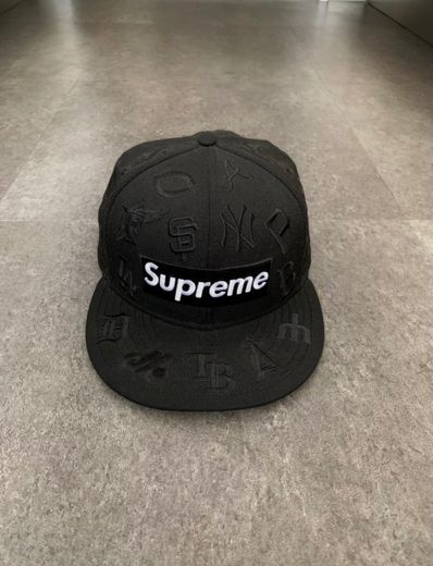 Supreme / MLB New Era® "Black"