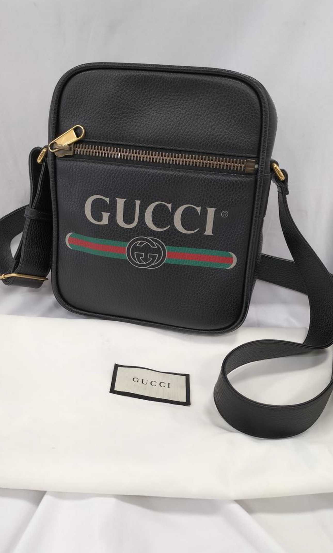 GUCCI Vintage Logo Print Messenger Bag "Black"