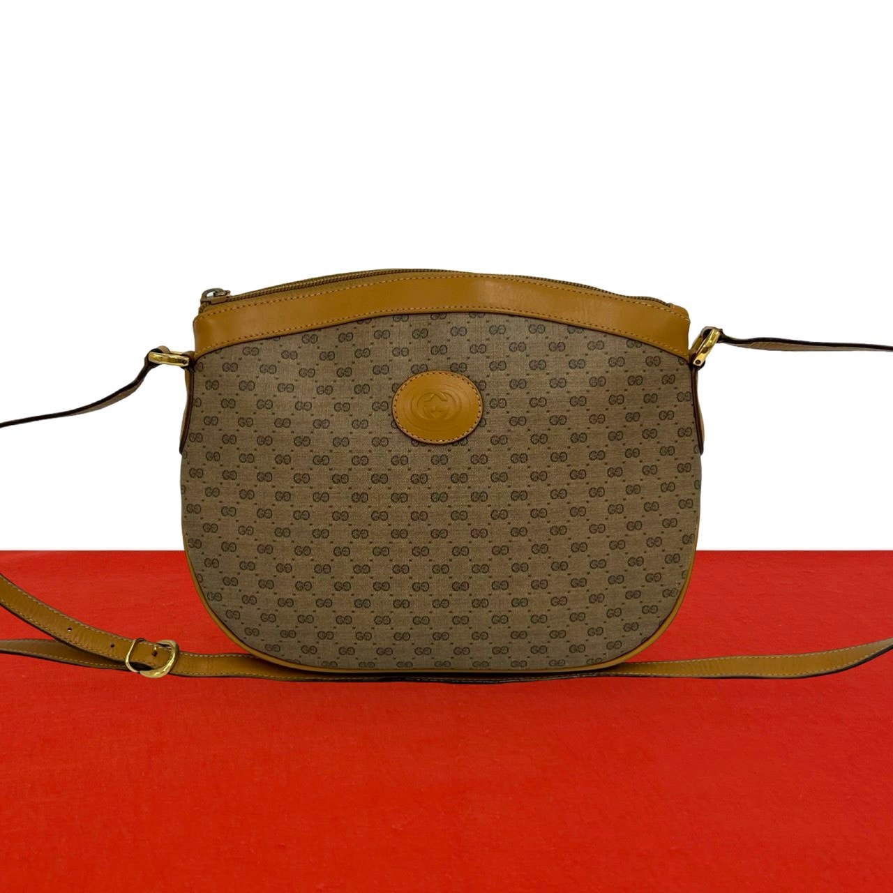 GUCCI グッチ マイクロGG ロゴ 柄 PVC レザー ショルダーバッグ ブラウン
66247