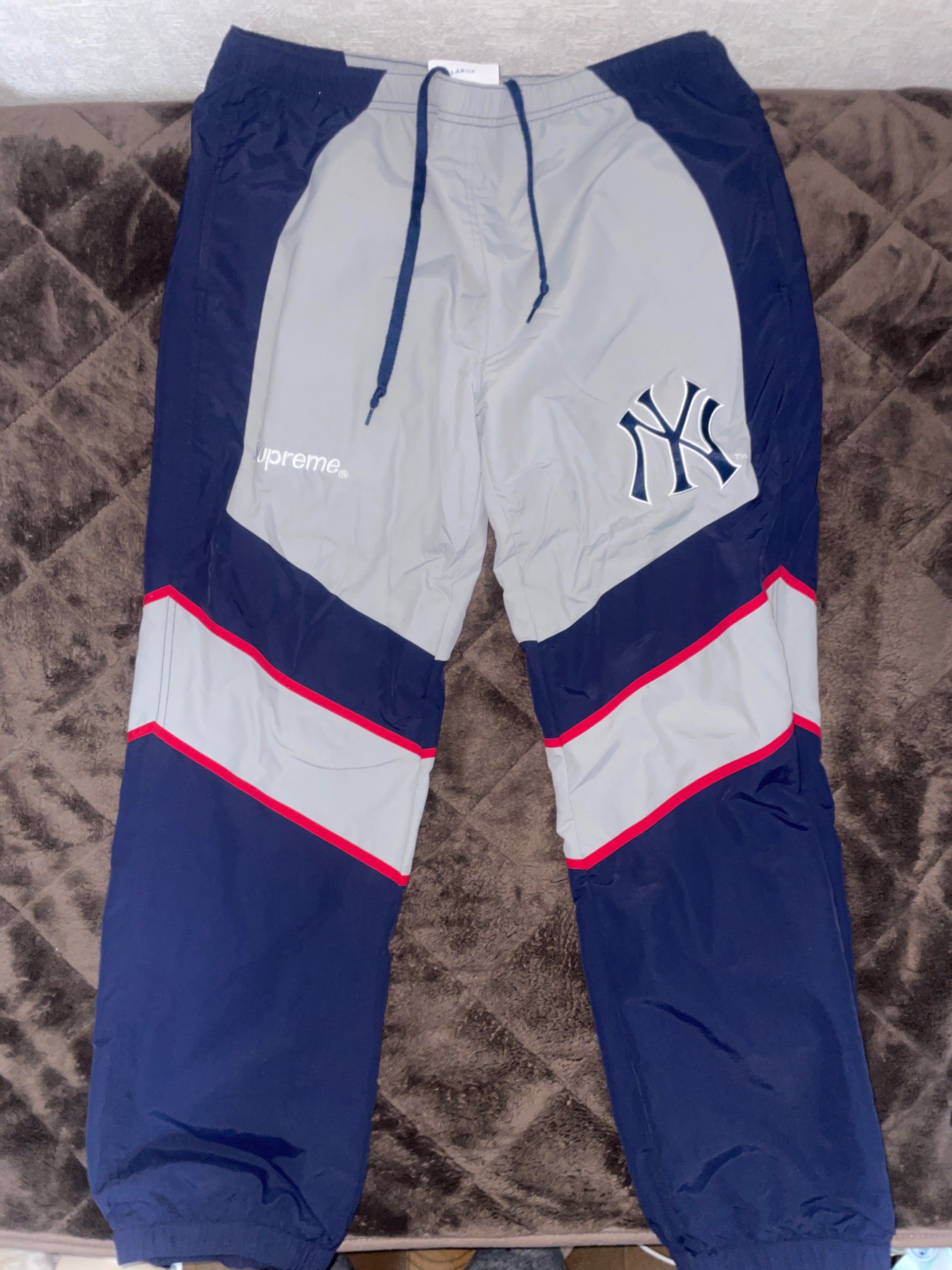 Supreme New York YankeesTM Track Pant "Navy"