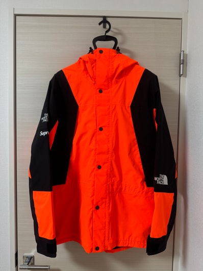 Supreme x The North Face Mountain Light Jacket "Power Orange"