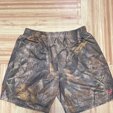 Supreme Small Box Baggy Mesh Short "Realtree Hardwoods Camo"