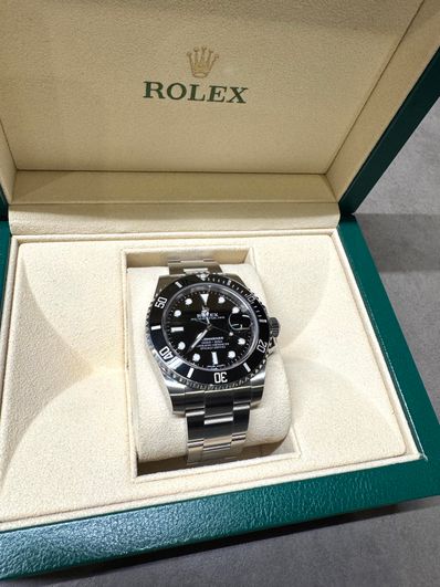 ROLEX Submariner Date "Black/Stainless Steel"