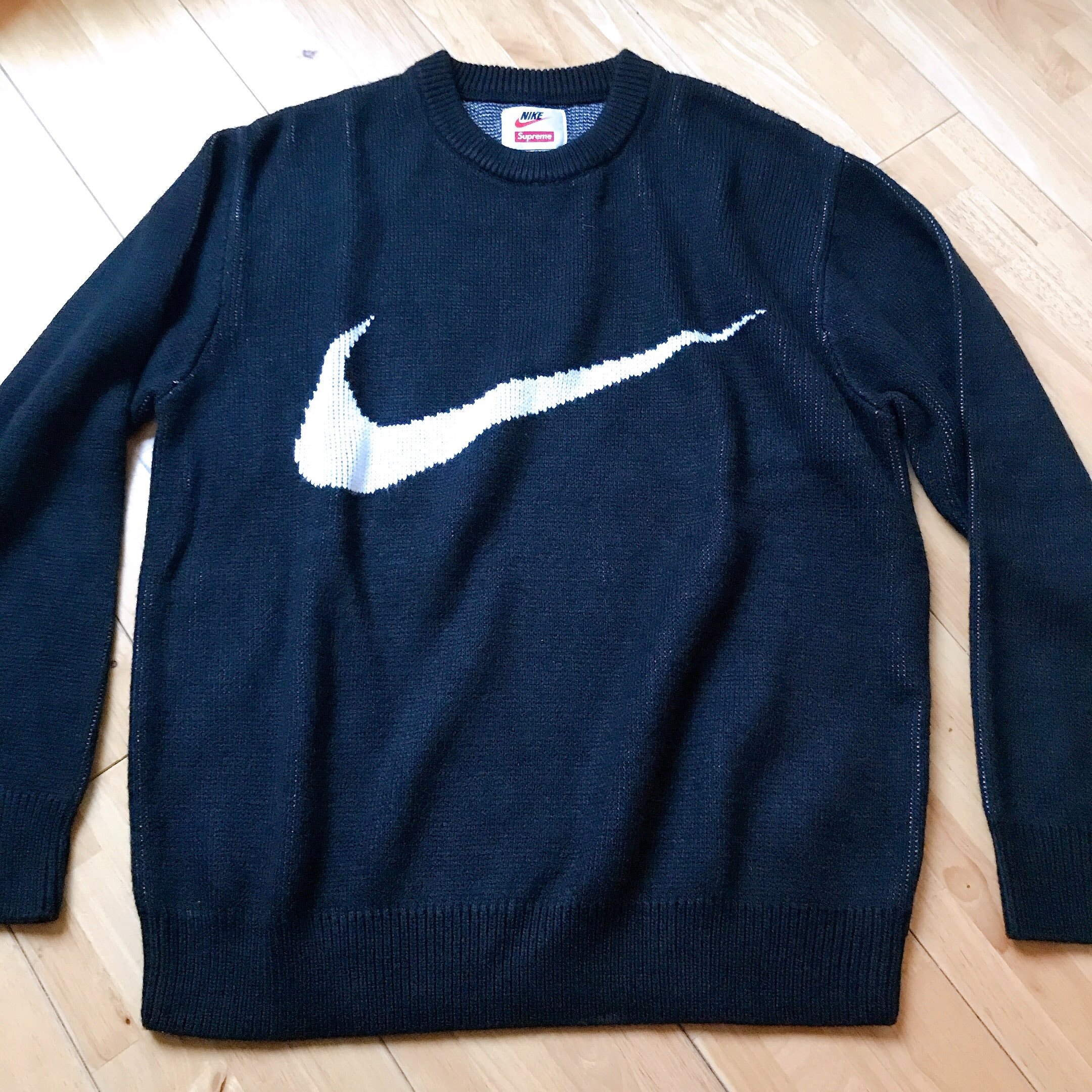 Supreme / Nike Swoosh Sweater "Black"