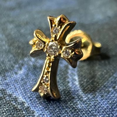 Chrome Hearts 22K # 2 CH Cross Fat Stud Earrings W / Diamond Pave (CH Specification) 22K "Gold"